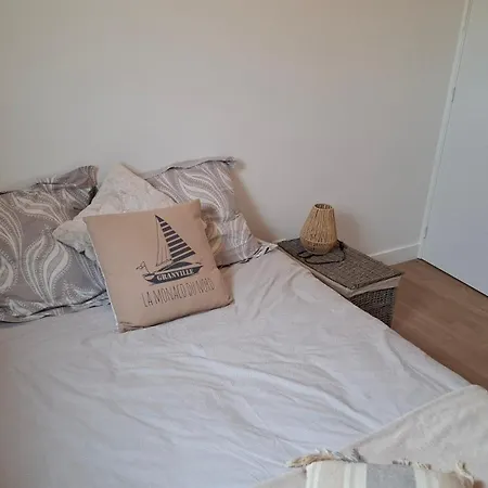 D'hotes Nova, Petit Dejeuner En Supplement 5 Euros Par Personne Homestay Saint-Pair-sur-Mer